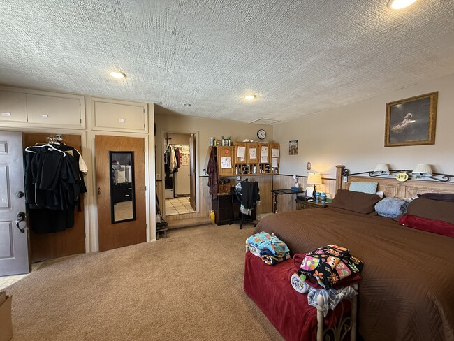 Building Photo - 15449 Highway 187