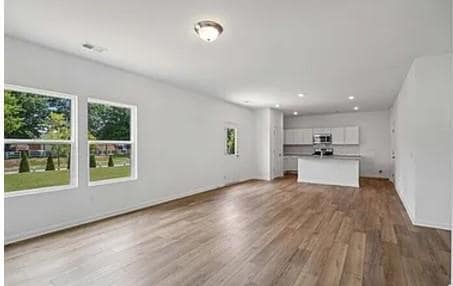 Building Photo - 2128 Boxwood Cir