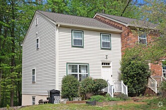 Building Photo - 137 Quince Ln