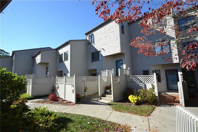 Foto del edificio - 49 Sea Breeze Ln