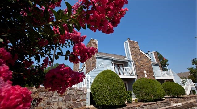 Building Photo - Stoneridge Apartments