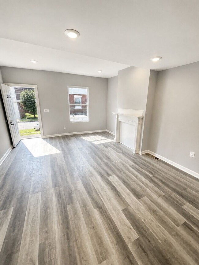 Foto del edificio - 1753 S Taylor St