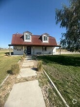 Building Photo - 669 Bluegrass Dr
