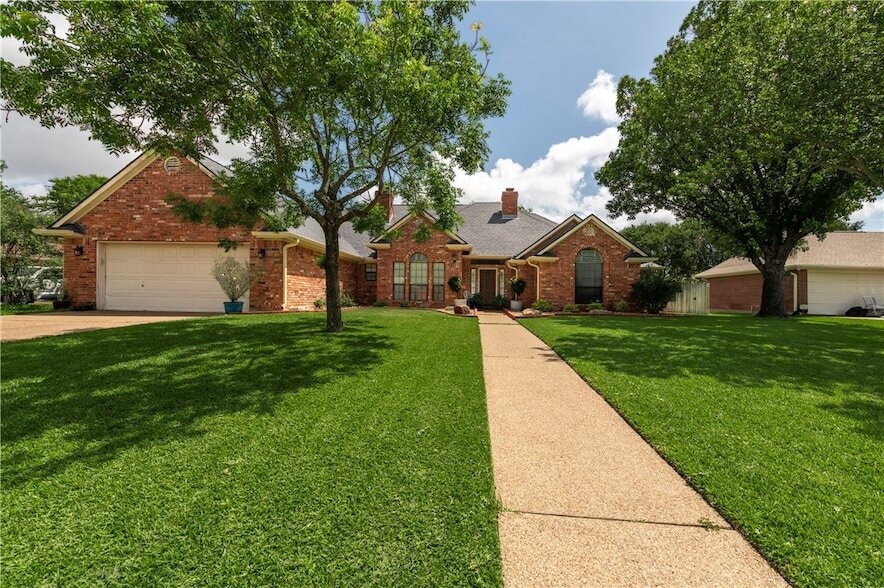Photo - 2905 Aztec Court Unit