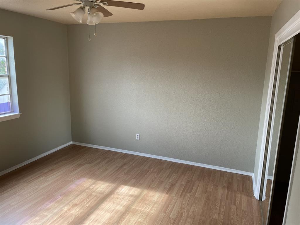 208 N Vandeveer St, TX 78611 Townhome Rentals in TX