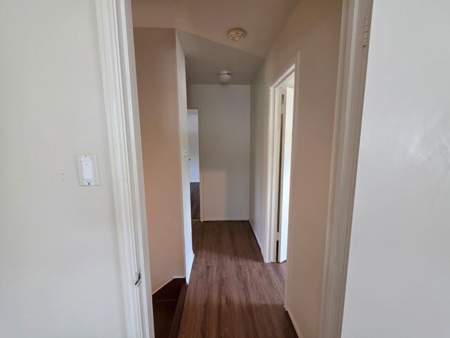 Building Photo - 13830 Burgoyne Rd