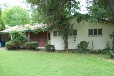 Primary Photo - 129 E Vista del Cerro Dr