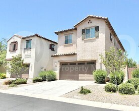 Building Photo - 3726 E Dogwood Dr