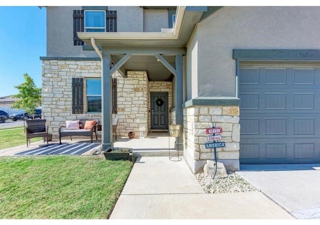 Building Photo - 5817 Daly Dr
