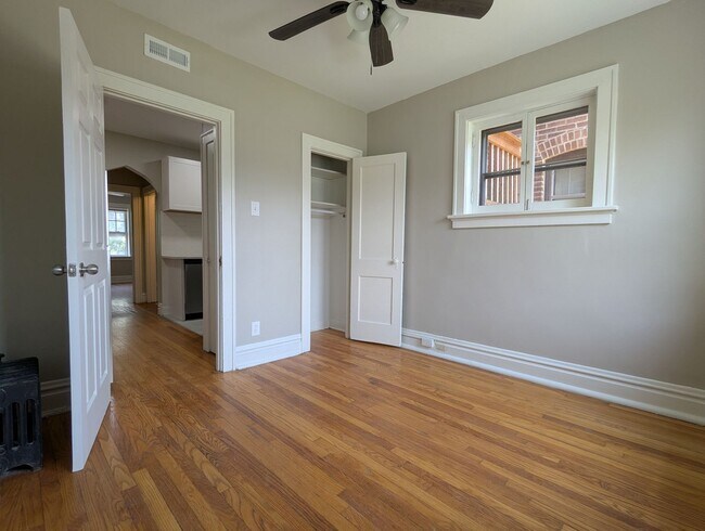 Foto del edificio - Freshly Updated Southampton 1 Bedroom