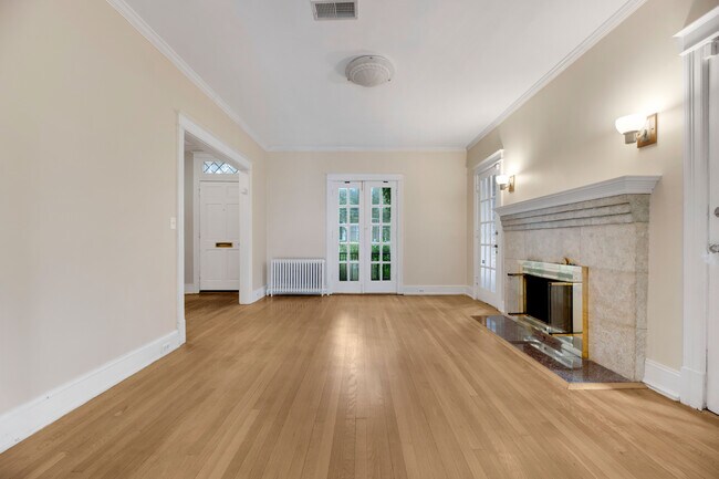 Building Photo - 4225 38th St NW