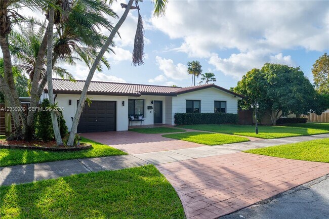 Foto del edificio - 17901 SW 92nd Ct