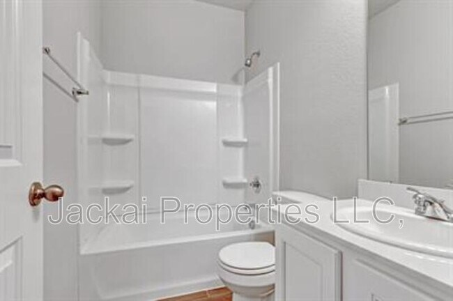 Building Photo - 1217 Benwick Dr
