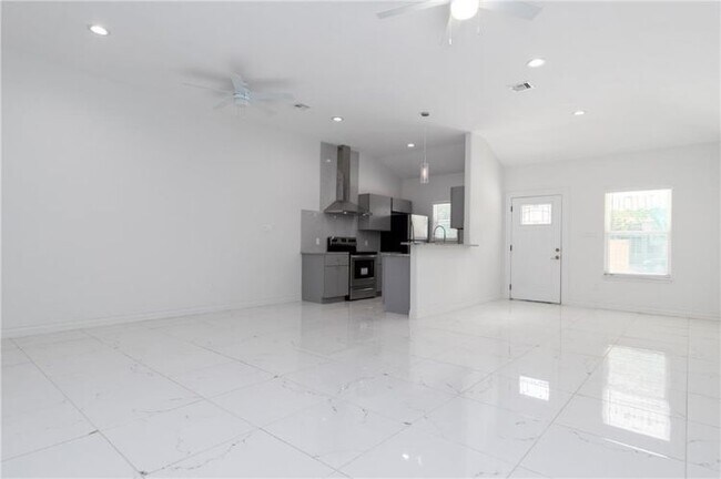 Foto del edificio - 706 5th St