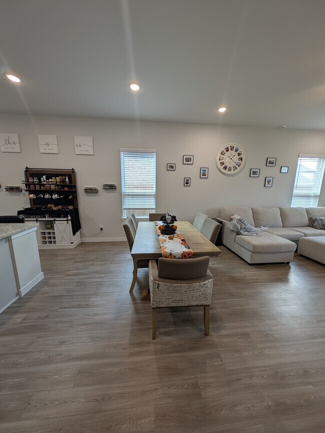 Foto del edificio - 21106 Armstrong County Dr