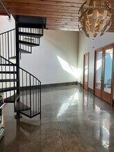 Building Photo - 8777 N Lombard St