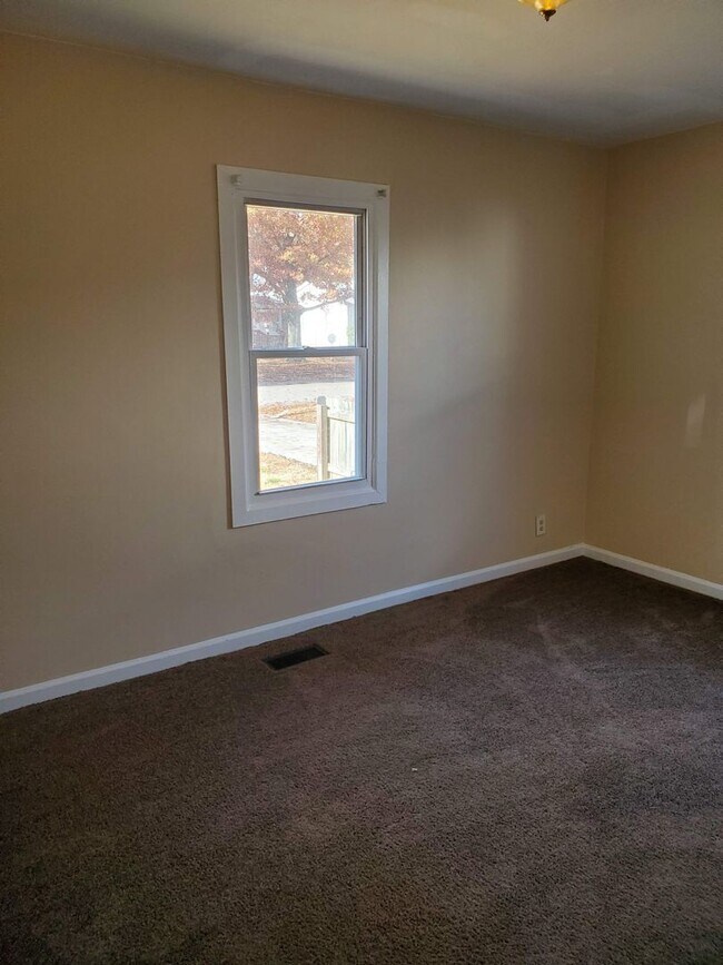 Building Photo - 3Bed/1Bath