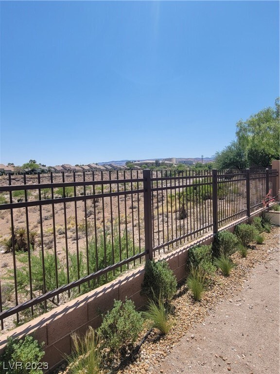 Building Photo - 10329 Canyon Valley Ave