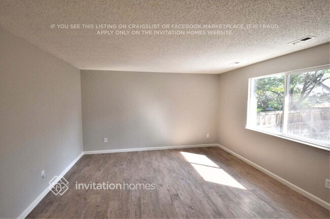 Building Photo - 12116 Grape St