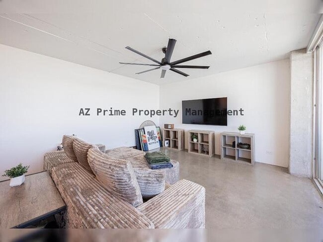 Photo - 207 W Clarendon Ave Apartment