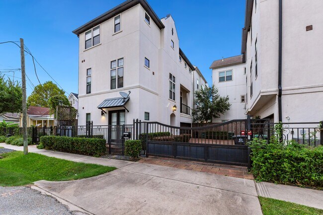 Foto del edificio - 1406 Hickory St