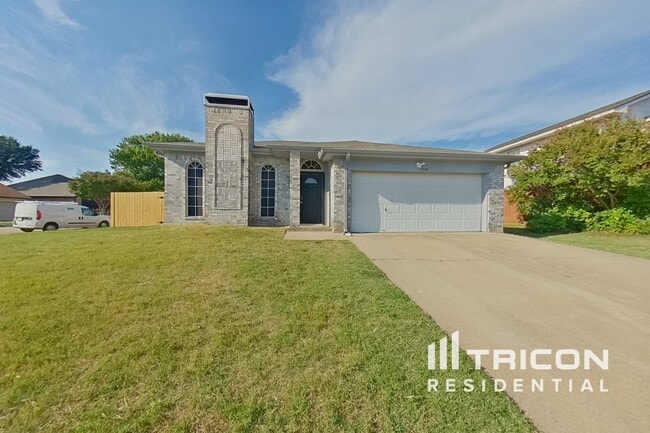 Building Photo - 10544 N Haven Dr