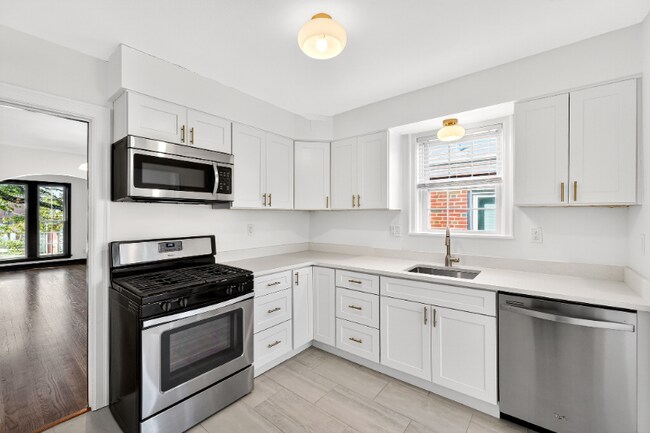 Foto del edificio - 4708 Locke Ave