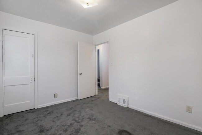 Foto del edificio - 17552 Ferguson St