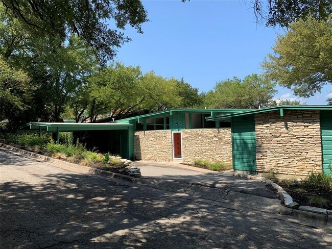 Building Photo - 803 Azie Morton Rd