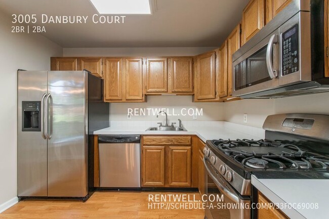 Building Photo - 3005 Danbury Ct