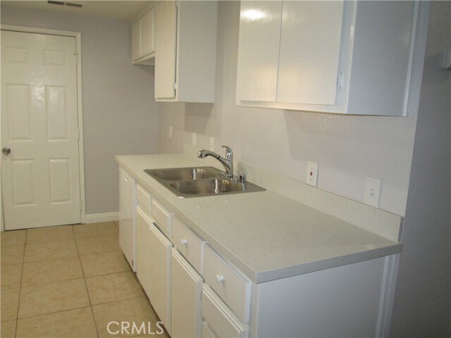 Building Photo - 17928 Hermosa Rd