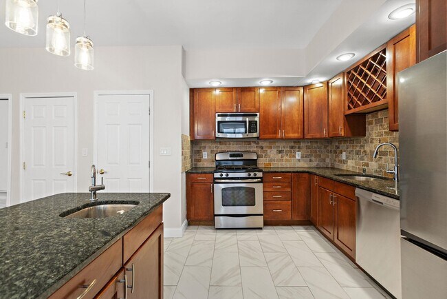 Foto del edificio - 556 1st St