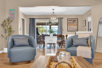 Building Photo - 897 Imperial Dr