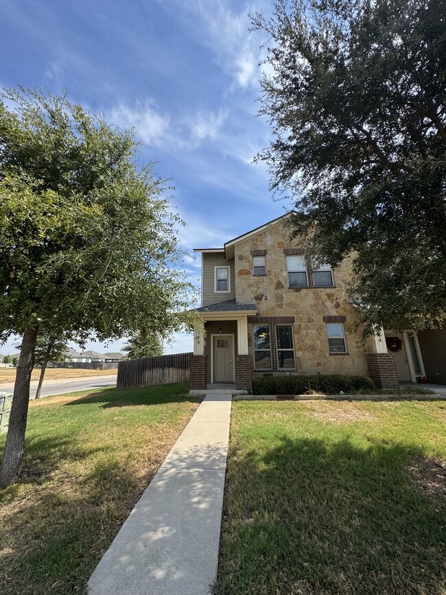 Building Photo - 748 Westfield Blvd