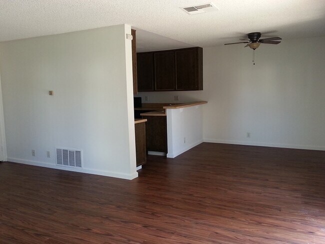 Building Photo - 6880 Bear River Row