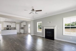 Building Photo - Room in House on Hanover Ct