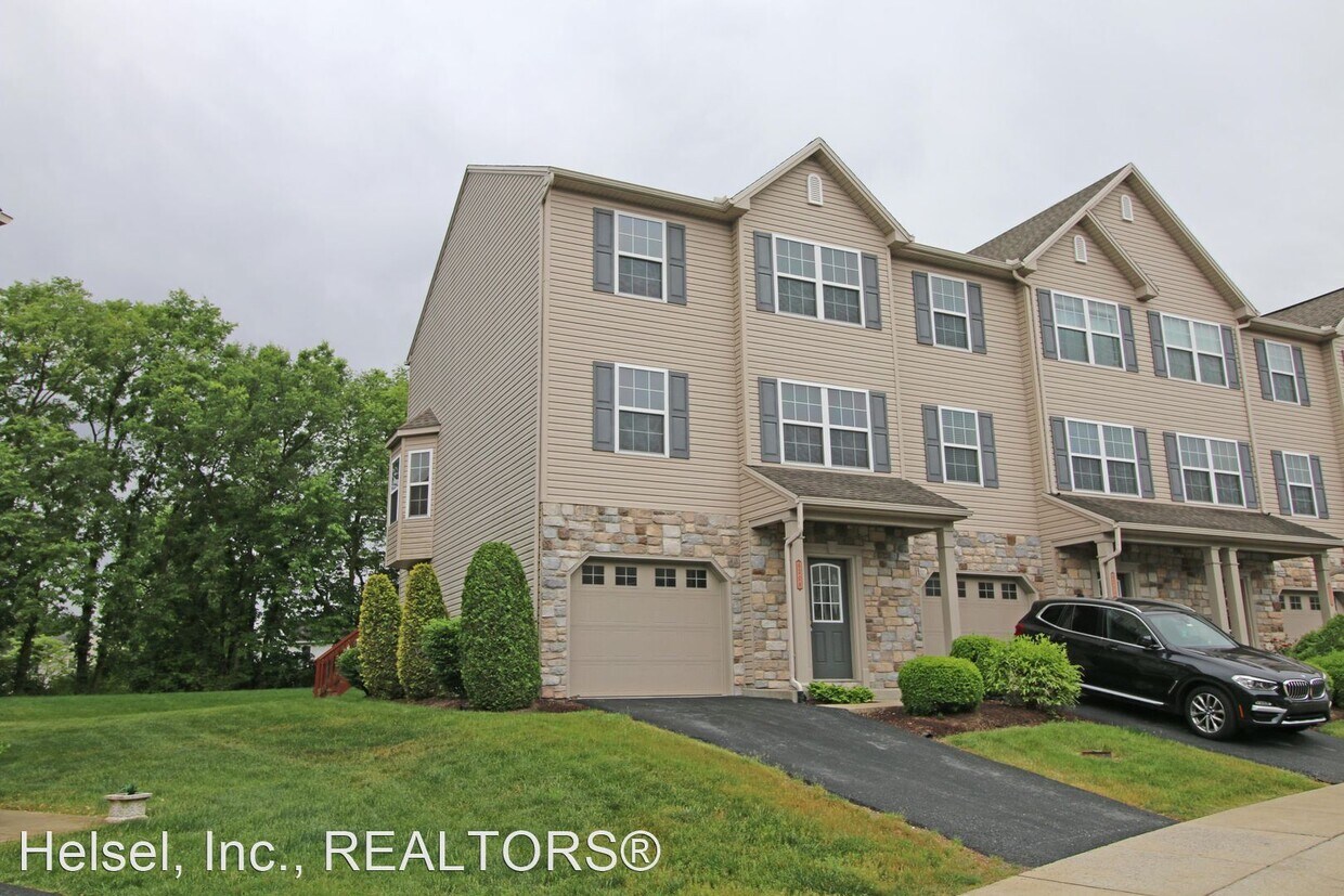 Foto principal - 3 br, 2.5 bath House - 6208 Galleon Drive