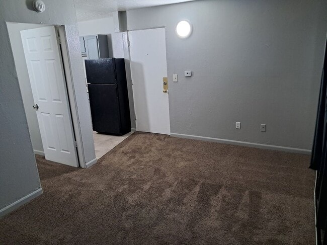 Photo - 1931 Clinton St Apartment