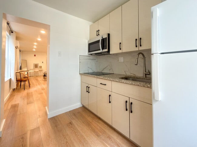 Foto del edificio - 2129 Pine St