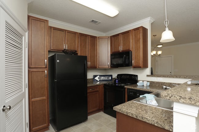 Interior Photo - Seasons at Cane Creek