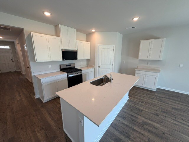 Foto del edificio - 5449 Conifer Ln