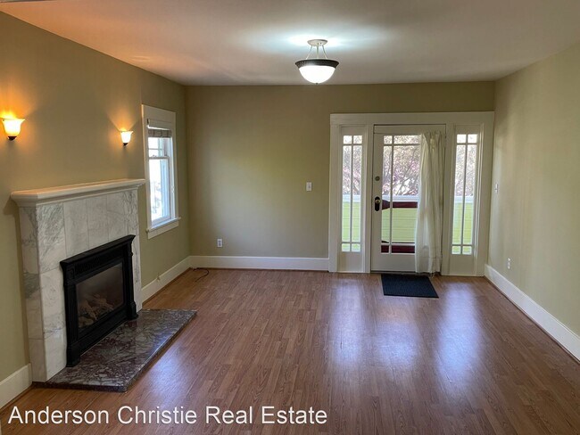 Building Photo - 3 br, 1 bath House - 1208 King Street