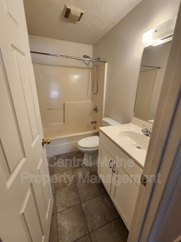 Building Photo - 51 Northern Avenue Heights