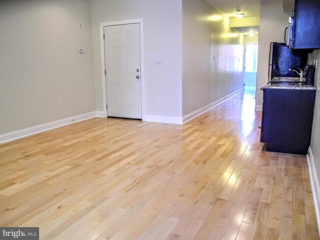 Foto del edificio - 319 N Preston St