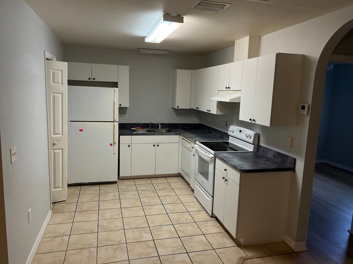 Foto principal - 4415 27th St SW