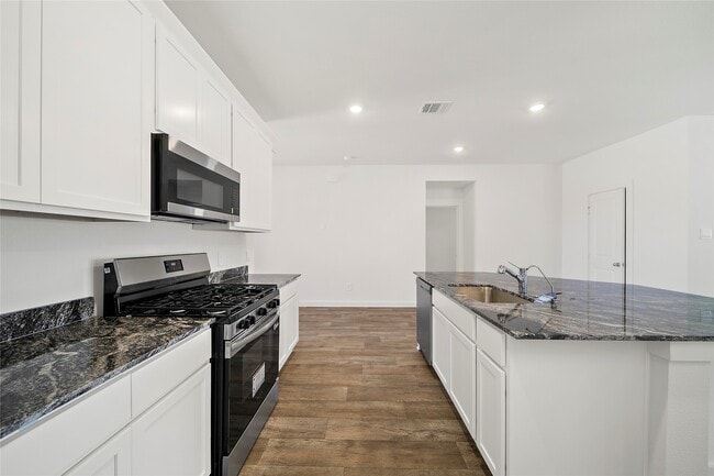 Foto del edificio - 6019 Jasper Hl Dr