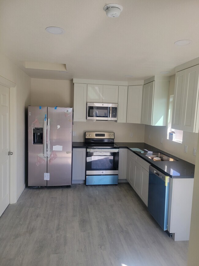 Foto del edificio - 325 D St