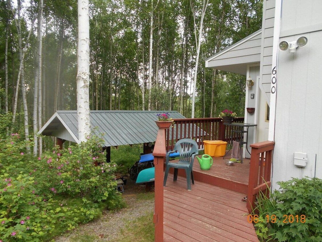 Primary Photo - Short term Summer lease, dog friendly,furn...