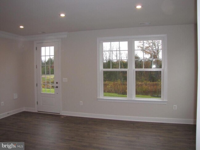 Building Photo - 6039 Camerons Ferry Dr