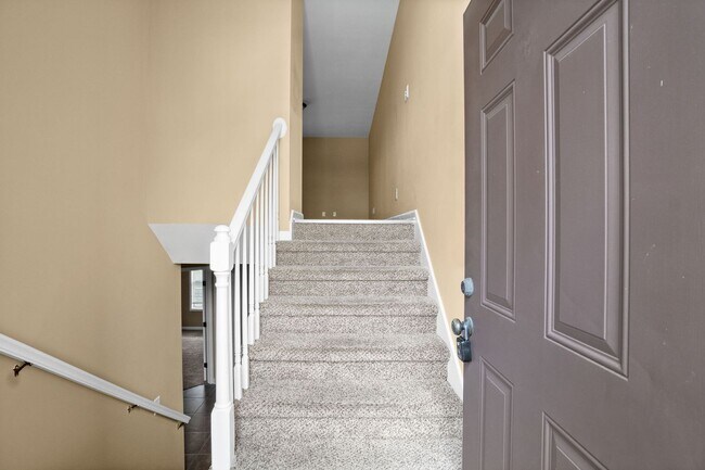 Foto del edificio - 1719 Thistlewood Dr